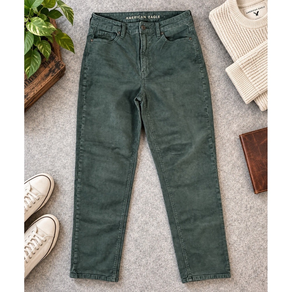 American Eagle Women's Corduroy Pants Size 6 Long Green Stretch Straight Leg